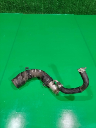 Патрубок системы охлаждения