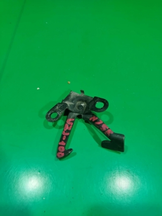 Крючок капота, TOYOTA, LAND CRUISER 100, UZJ100, 2UZ-FE, 2000