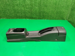 Консоль между сидений