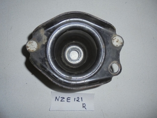 Опора амортизатора, TOYOTA, COROLLA, NZE121, 1NZ-FE, 2001, R