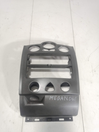 Рамка магнитолы, RENAULT, MEGANE, LM05, K4MC813, 2007
