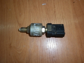 Концевик под педаль тормоза, NISSAN, LAUREL, HC33, RB20DE, 1991