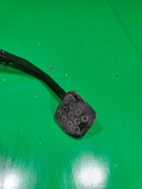 Педаль сцепления